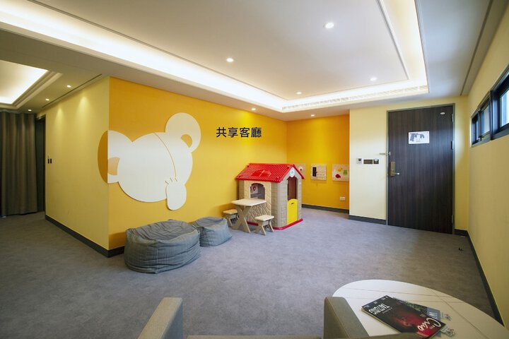Room 29 of 60