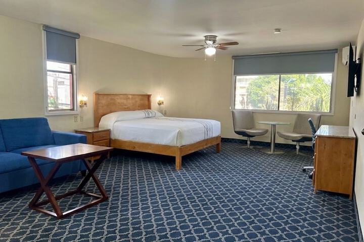 Room 8 of 20