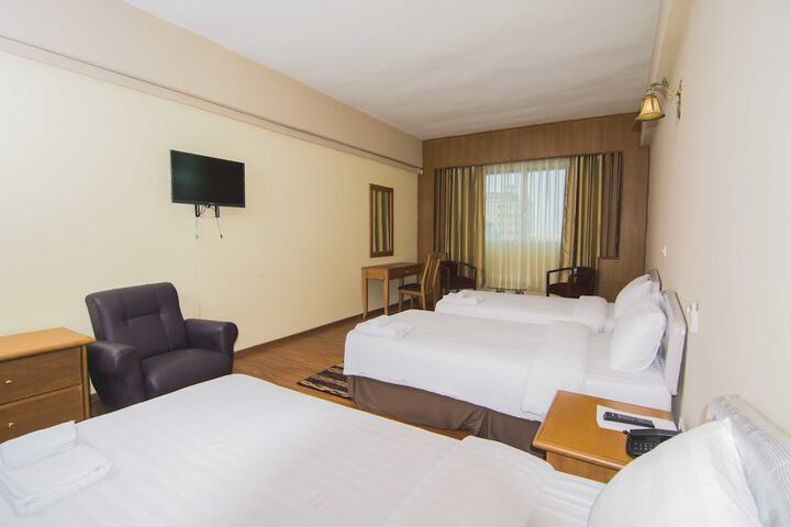 Room 16 of 72