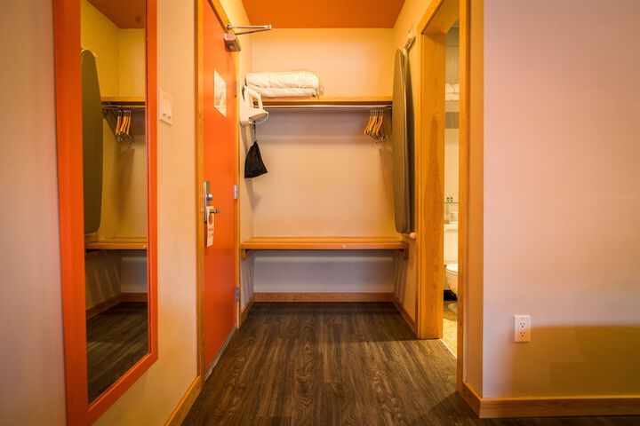 Room 21 of 78