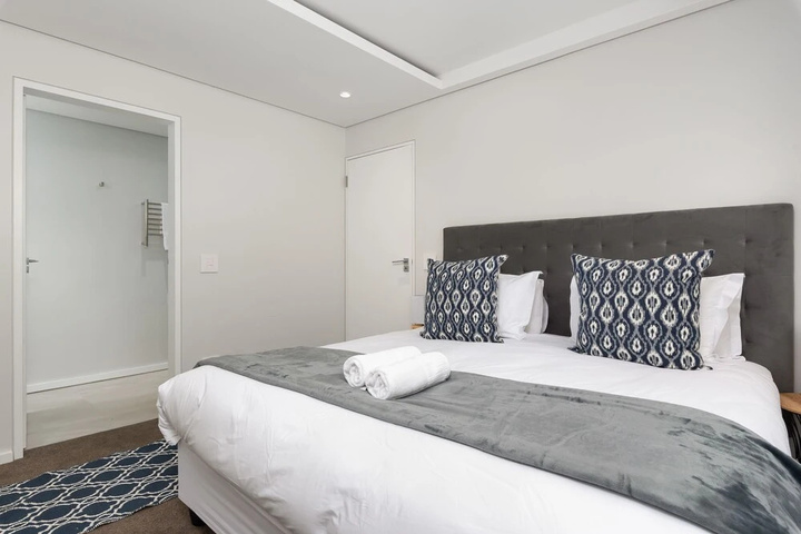 Room 2 of 14