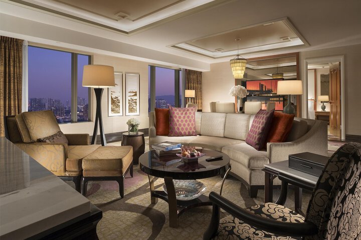 Room 42 of 109