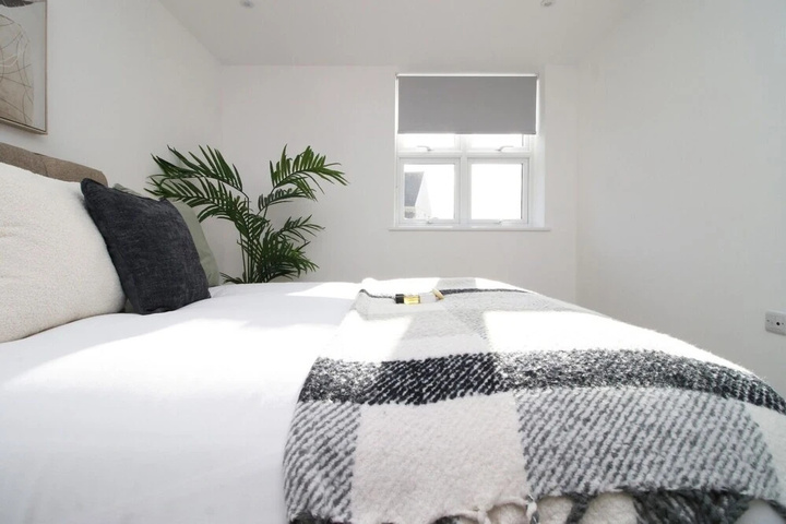 Room 2 of 13
