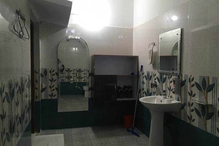 Room 14 of 29