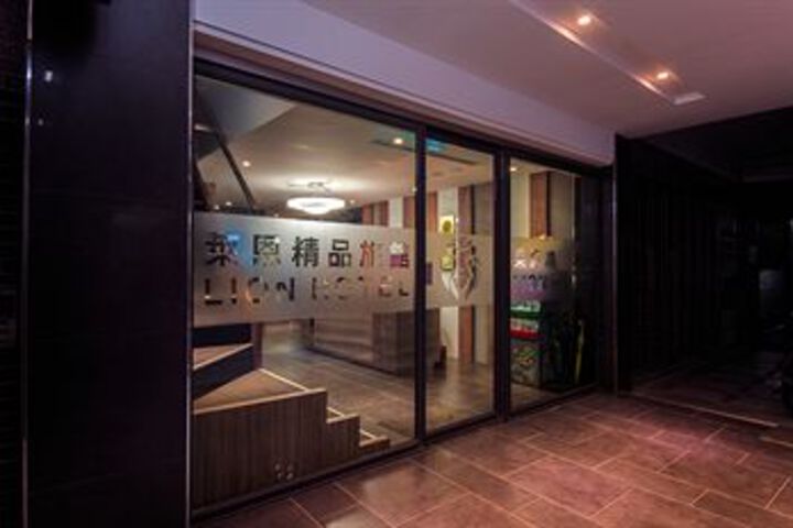 Hotel 32 of 45