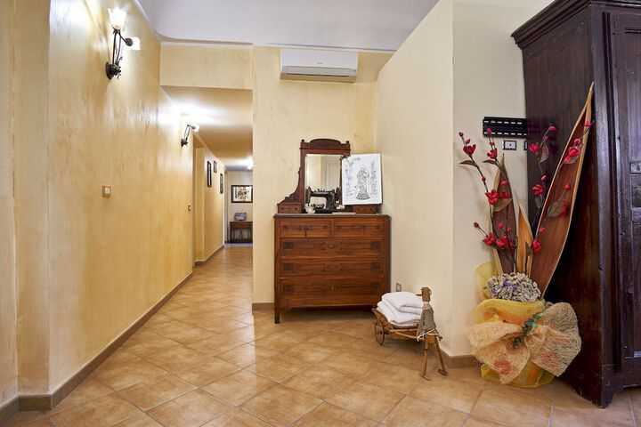 Hotel Interior 3 of 91