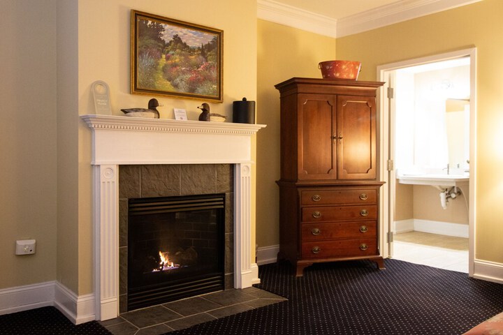 Room 10 of 56