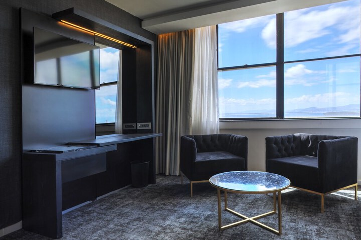 Room 11 of 51