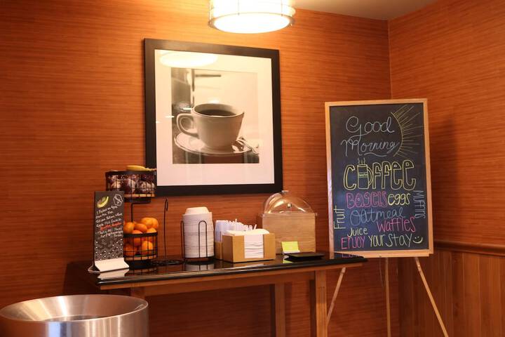 Breakfast area