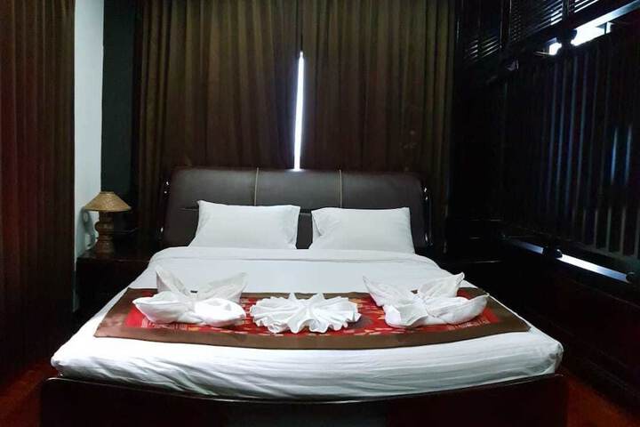 Room 6 of 49