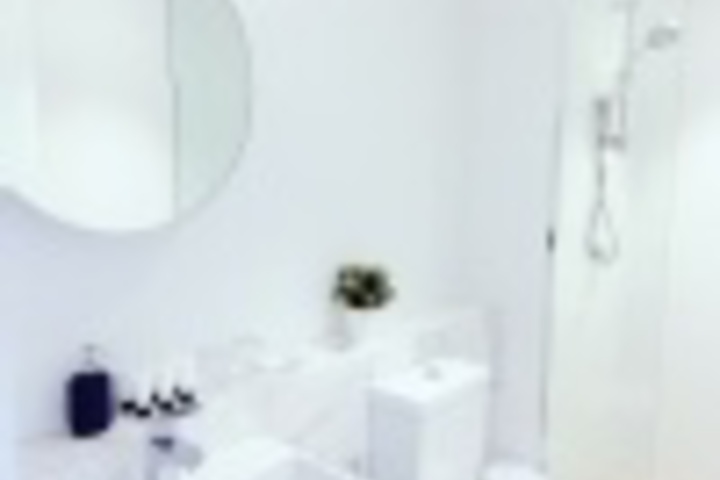 Room 100 of 180
