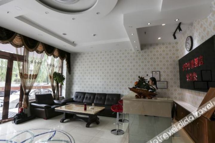 Hotel Interior 7 of 18