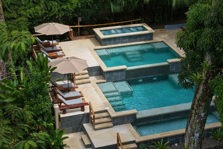 Hotel with Pool