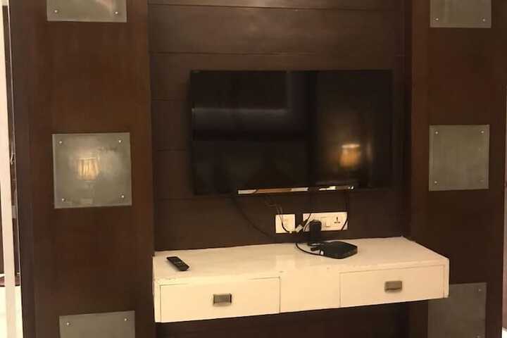 Room 9 of 39