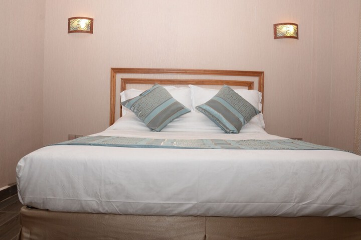 Room 7 of 34