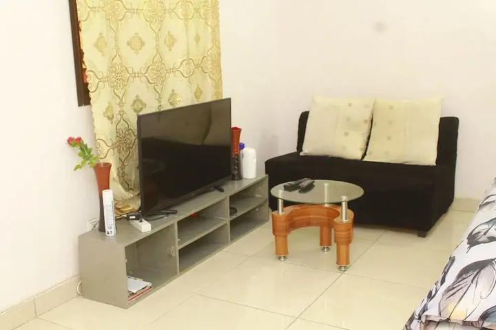 Room 3 of 17