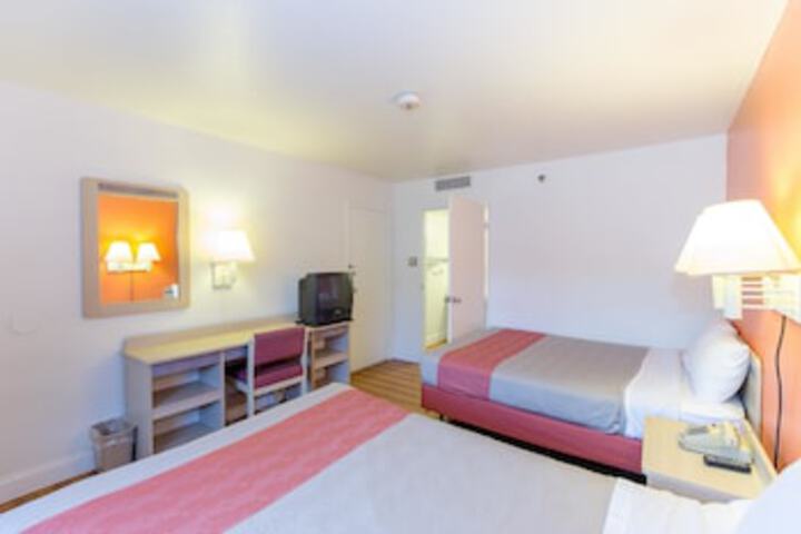 Room 15 of 42