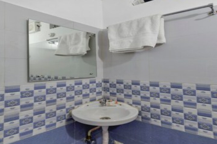 Room 4 of 24