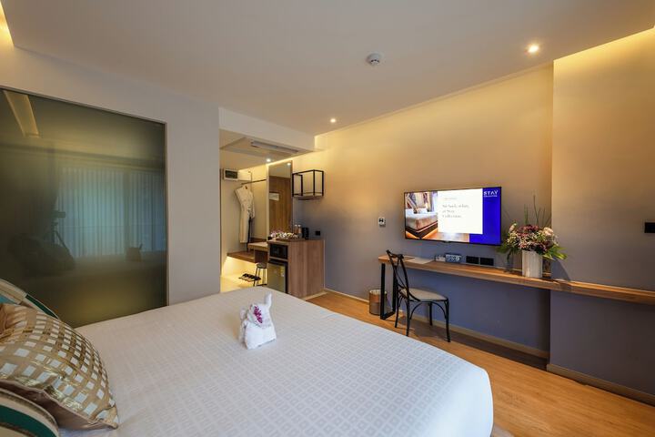 Room 43 of 140