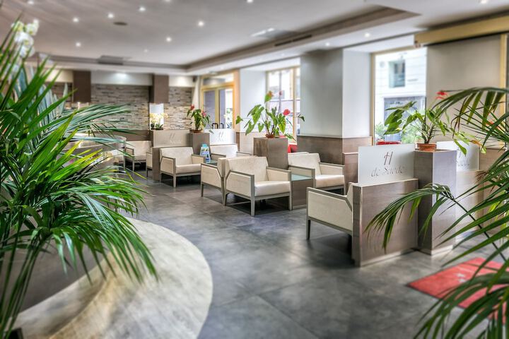Lobby Entry
