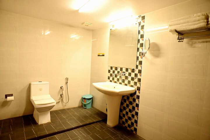 Room 48 of 81
