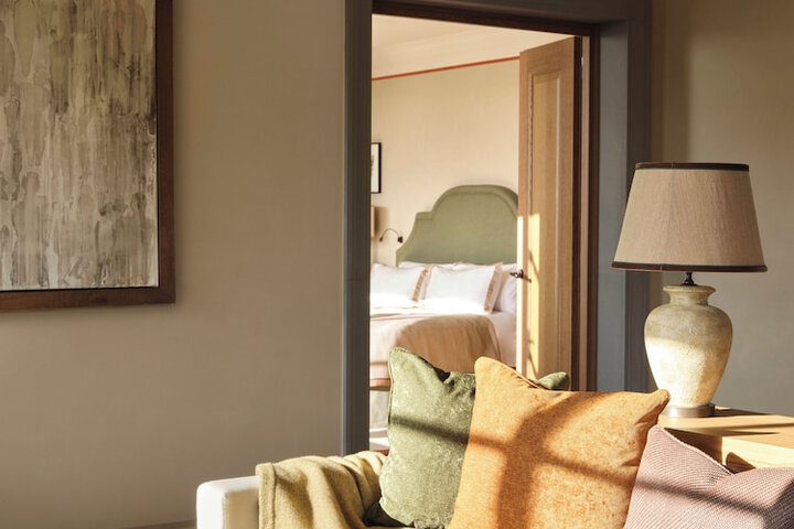Room 26 of 162