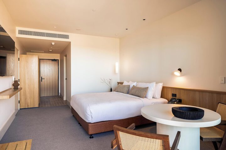 Room 12 of 62