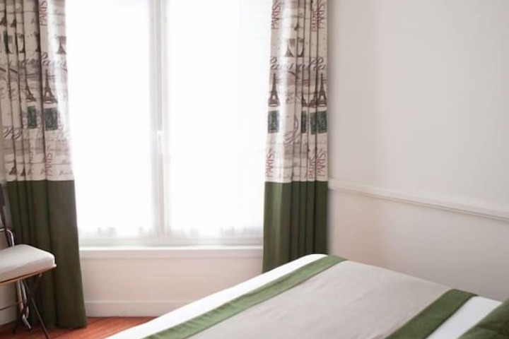 Room 33 of 45