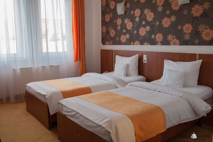 Room 10 of 51