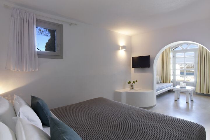 Room 8 of 75