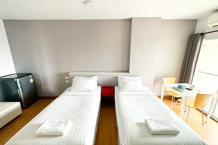 Room 16 of 25
