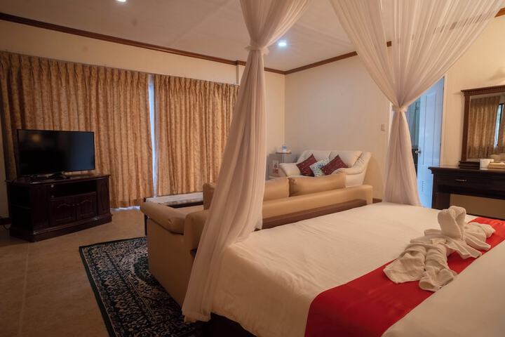 Room 5 of 53