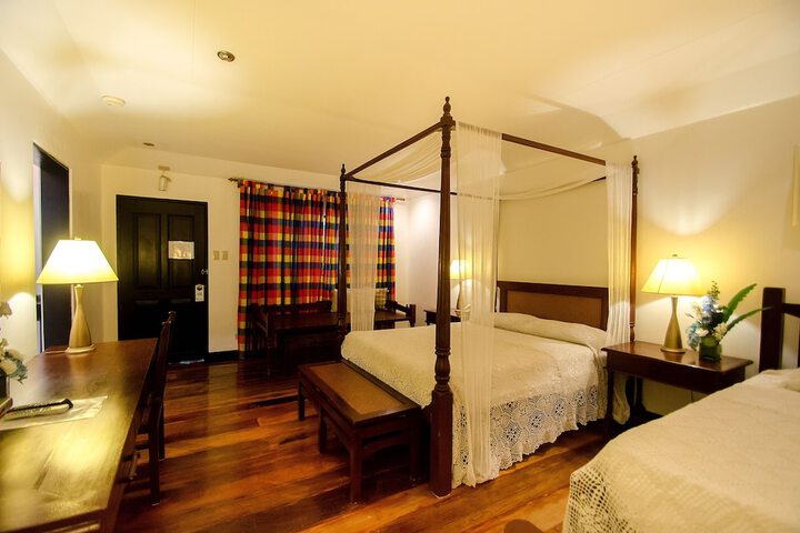 Room 25 of 98