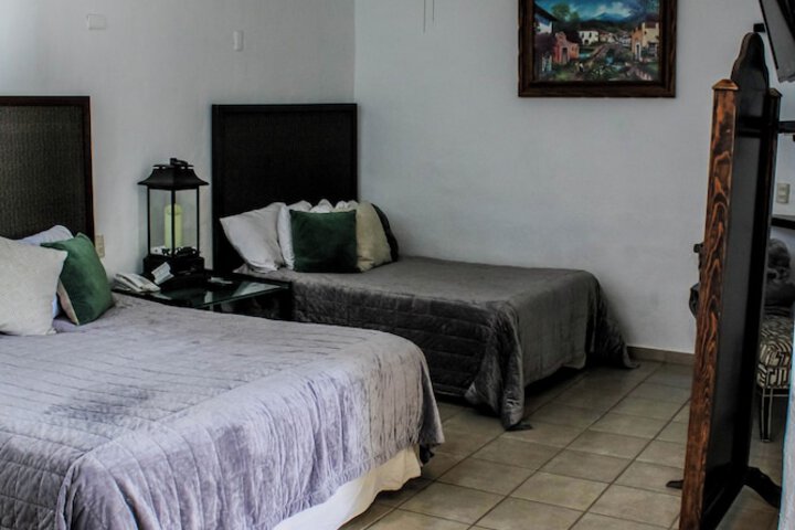 Room 25 of 205