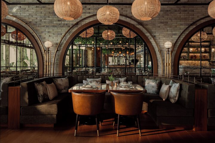 Dining 139 of 208