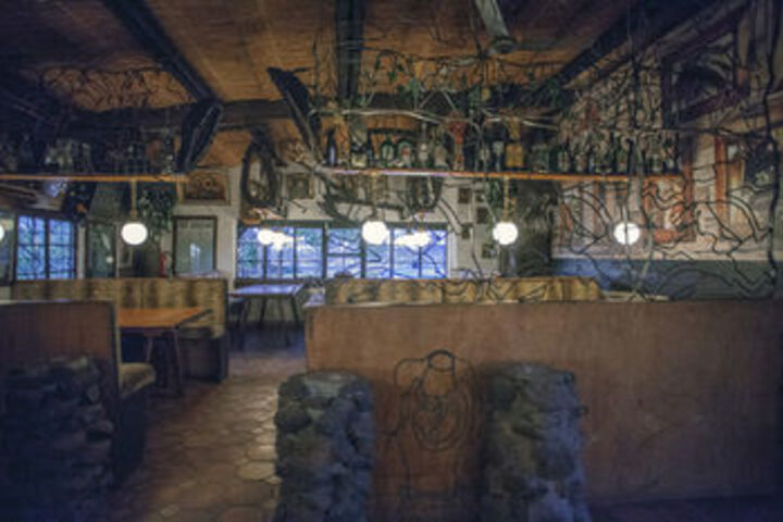 Dining 28 of 28