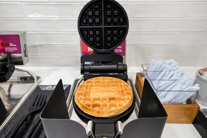 Breakfast/Coffee Service 38 of 50