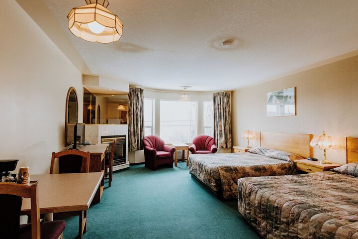 Room 5 of 6