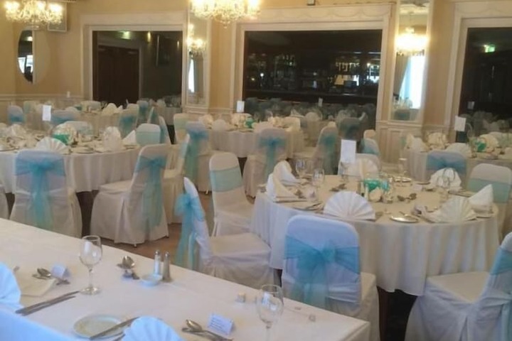 Ballroom/Hall 28 of 32