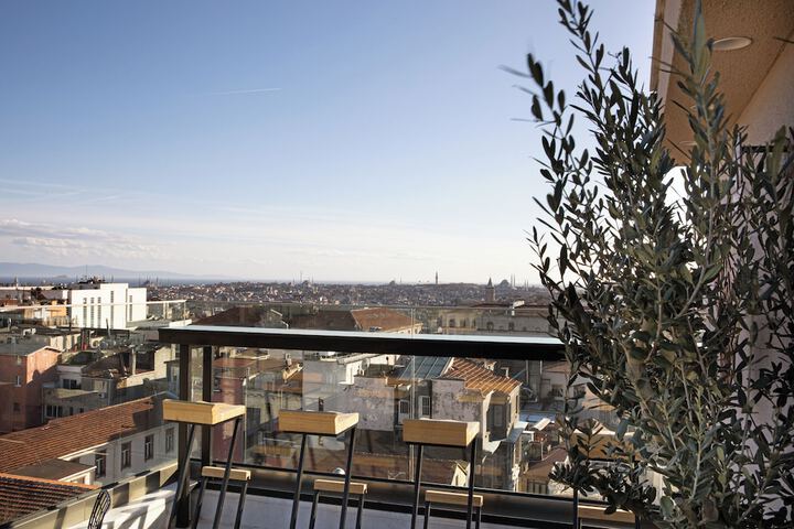 Terrace/Patio 42 of 43