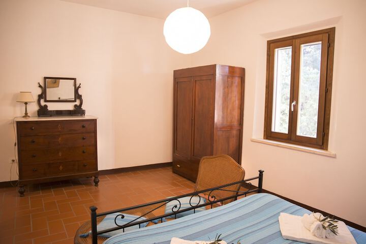 Room 6 of 67
