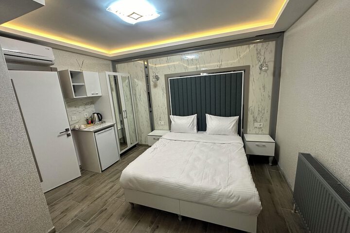 Room 56 of 104