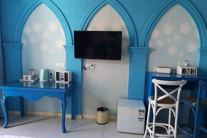 Room 25 of 59