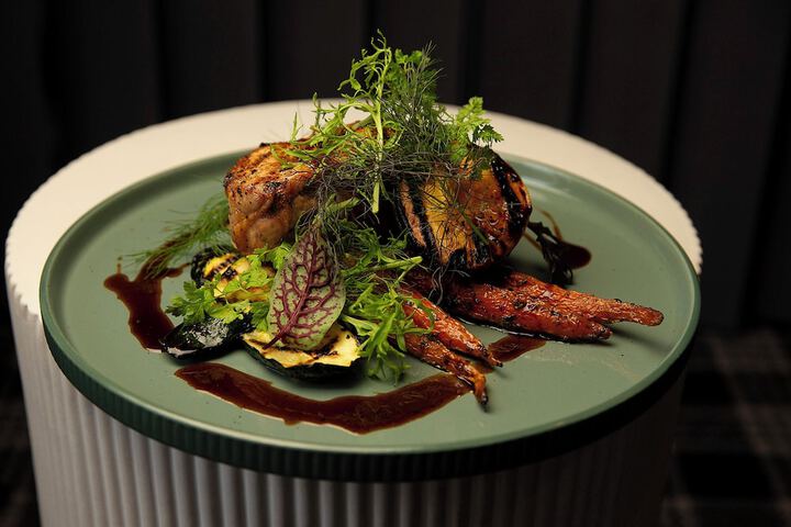 Dining 54 of 66