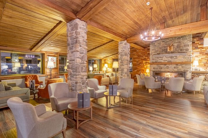 Guest Lobby