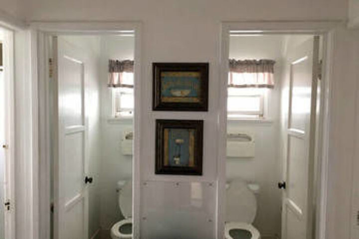 Room 2 of 8