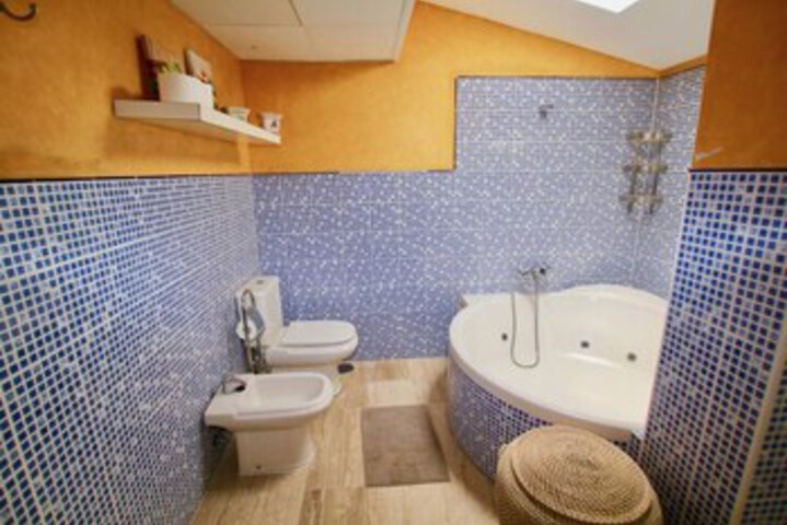 Room 14 of 157