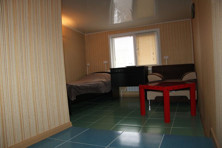 Room 12 of 20