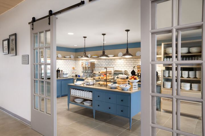 Breakfast area