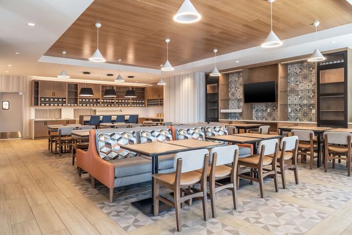 Breakfast area